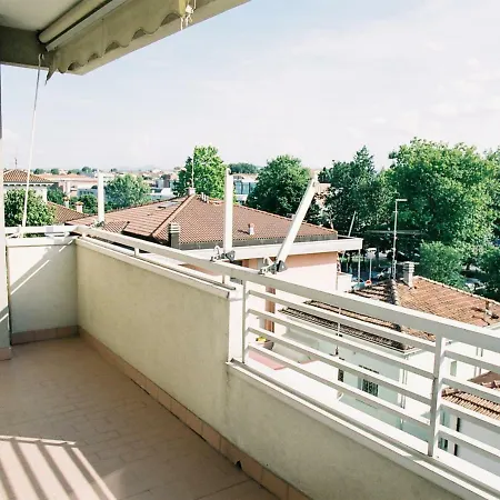 Apartment Domus Maris Viserba: Beachfront Near Fairgrounds Rimini