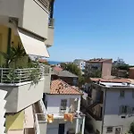 Апартаменты Domus Maris Viserba, Spiagge E Centro A 100 Mt Centro A 10 Minuti In Auto Sigep 2026 Fiera A 5 Minuti Римини