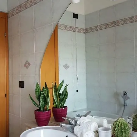 Apartment Domus Maris Viserba: Beachfront Near Fairgrounds Rimini