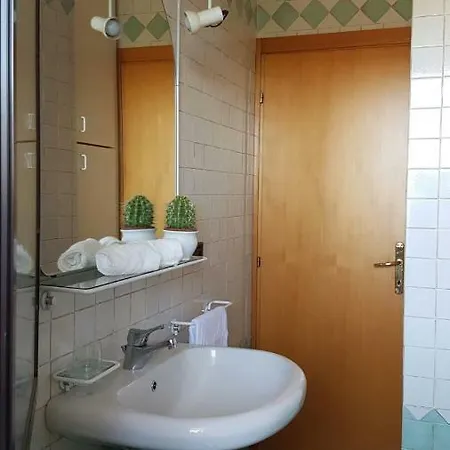 Domus Maris Viserba: Beachfront Near Fairgrounds Rimini