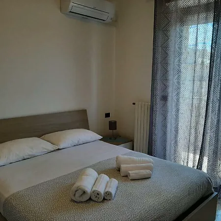 Apartment Domus Maris Viserba: Beachfront Near Fairgrounds