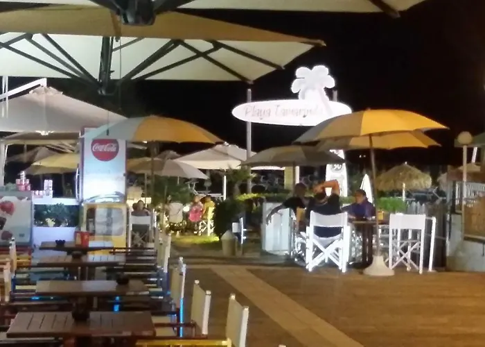 公寓 Domus Maris Viserba, Spiagge E Centro A 100 Mt Centro A 10 Minuti In Auto Sigep 2026 Fiera A 5 Minuti 里米尼